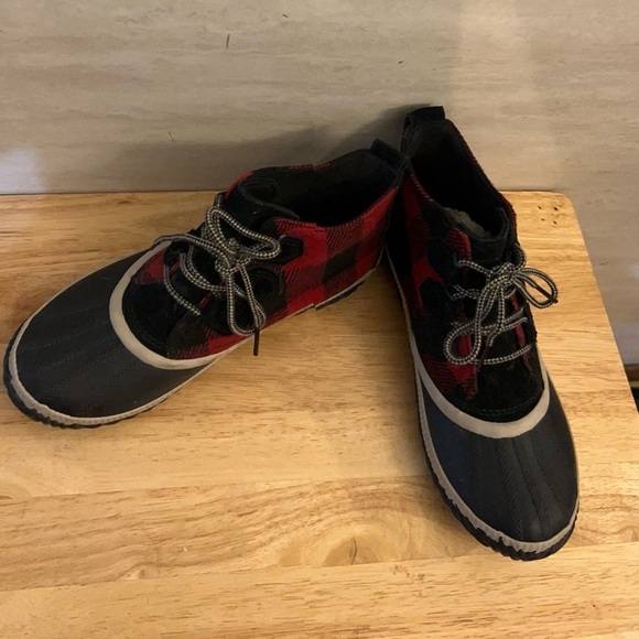 Sorel Shoes - Sorel Out 'N About Plus duck boots in a red and black buffalo plaid pattern.